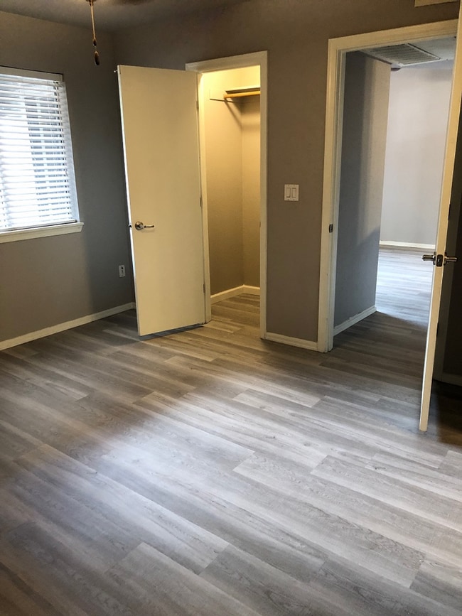 Available NOW: ARBORS - Super Cute 2 bedroom/2bath Condo - $1,695.00 Available NOW. - Available NOW: ARBORS - Super Cute 2 bedroom/2bath Condo - $1,695.00 Available NOW.