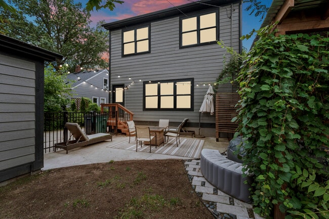 Foto del edificio - 718 N Alexander Ave