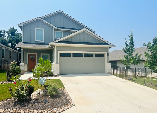 Foto del edificio - 141 Merrick Rd