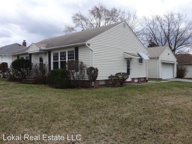 Building Photo - 2 br, 1 bath House - 4527 E. Frontenac