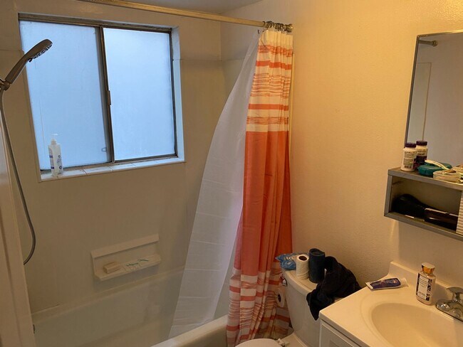 Foto del edificio - 1 bed 1 bath pet friendly!