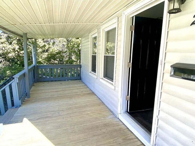 Foto del edificio - 29 Summer Hill Ave