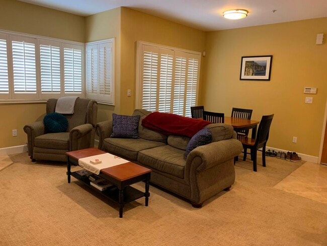 living room & dinning area - 937 12th St