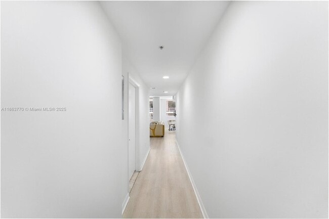 Foto del edificio - 244 Biscayne Blvd