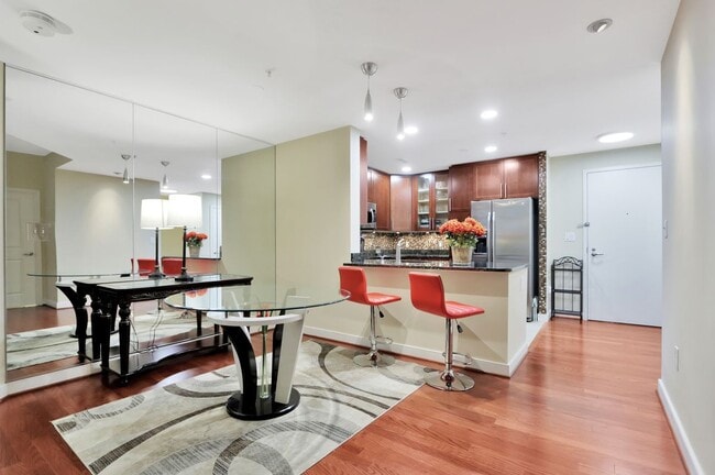 Building Photo - 155 Potomac Passage