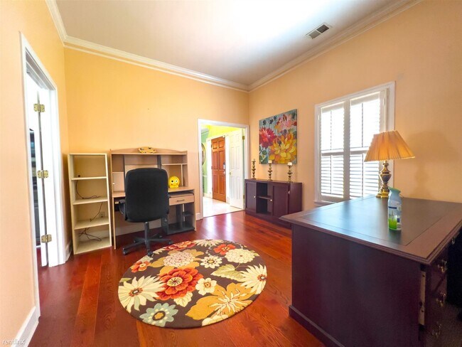 Building Photo - 4 br, 2.5 bath House - 1851 Kerry Creek Drive