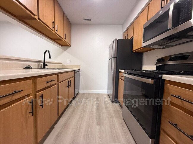 Foto del edificio - 2334 N 44th St