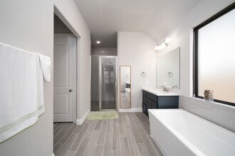 Building Photo - 27427 Gardinia Ridge Dr