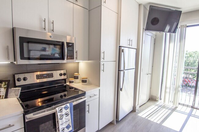 Foto del edificio - Studio Apartment W/ Super Features Ready t...