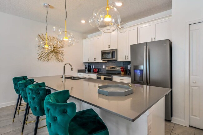 Foto del edificio - 5045 Windermere Ave