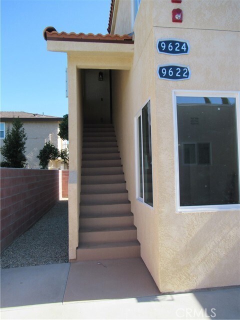 Foto del edificio - 9624 Belmont St