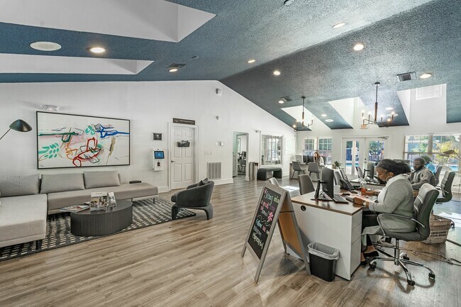 Oficina y salón - The Capitol