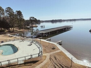 Building Photo - 270 Lake Hamilton Dr