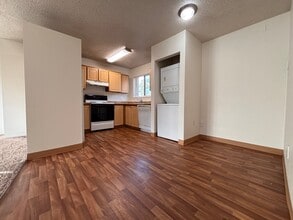 Building Photo - 4550 SW Murray Blvd