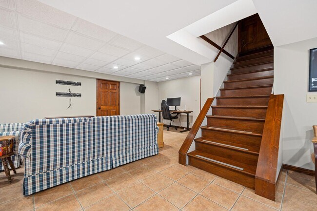 Foto del edificio - House in Washington IL, 4 bedrooms / 3.5 baths and 3 car attached garage