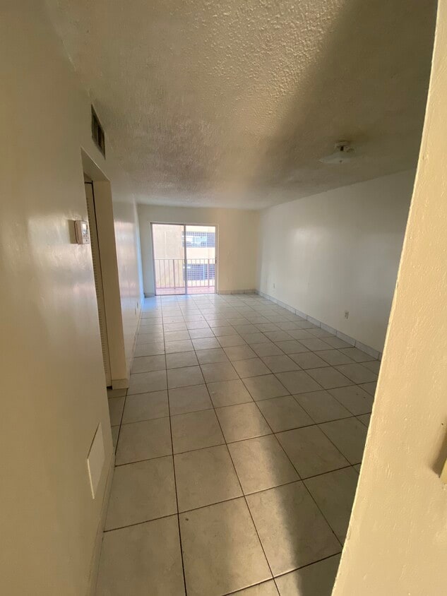 Foto del edificio - 1219 NW 2nd St