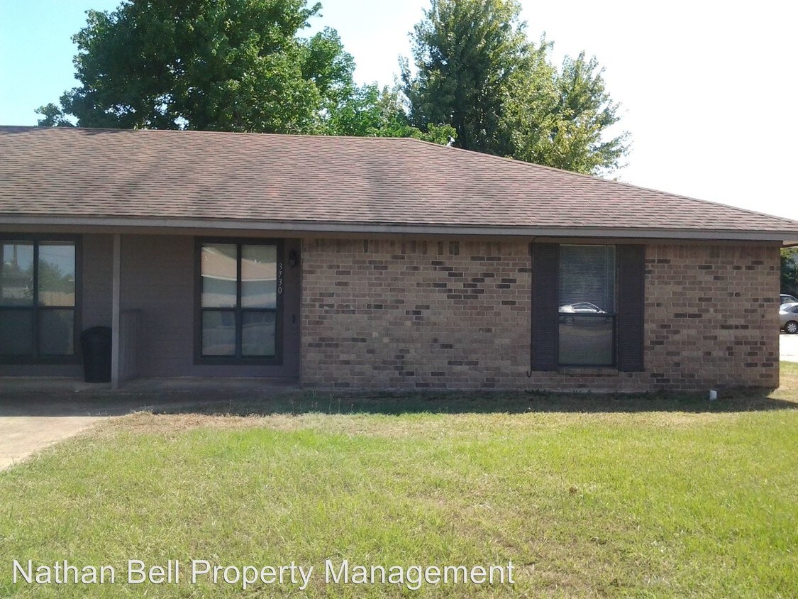 3730 Castlegate Dr, Paris, TX 75462 Condo for Rent in Paris, TX