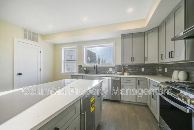 Building Photo - 3552 Warder St NW