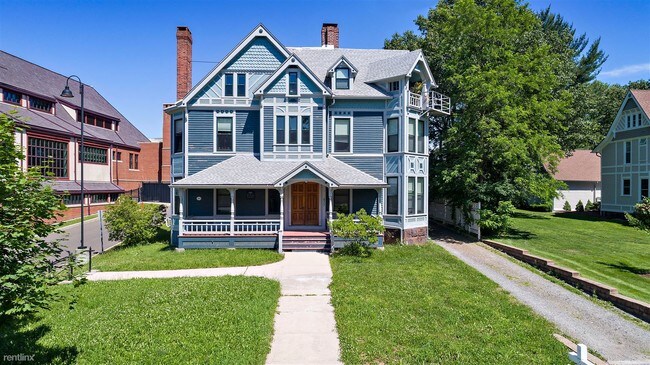Building Photo - 1 br, 1.5 bath Apartment - 477 Prospect St 1L