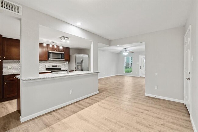 Foto del edificio - 12321 Ormandy St