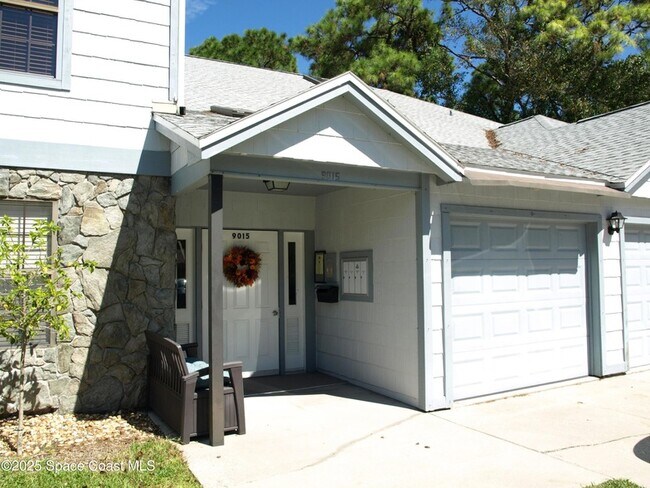 Foto del edificio - 9015 Wedgewood Pl