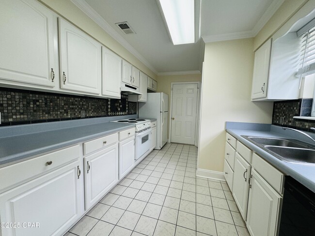 Foto del edificio - 5308 Lance St