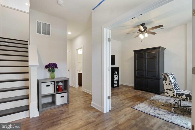 Building Photo - 1107 Lawler Dr