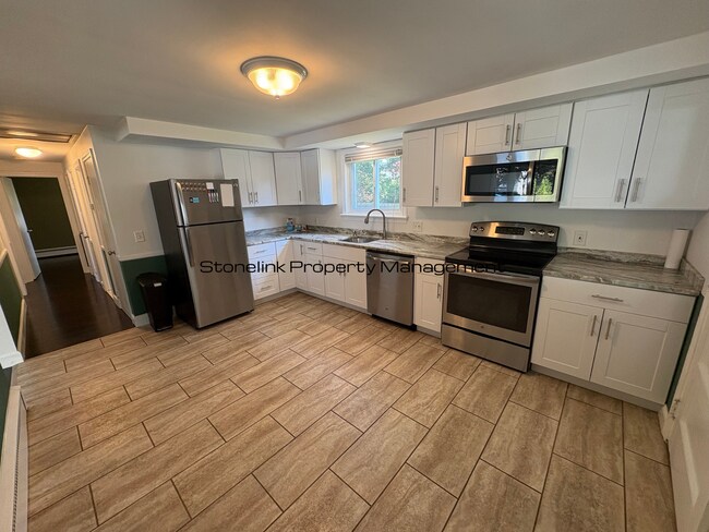Foto del edificio - Newly Renovated Single Family Home For Ren...