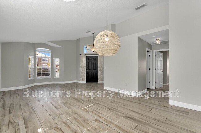Foto del edificio - 905 Devon Creek Rd