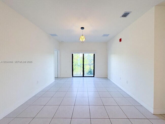 Building Photo - 8167 NW 41st St