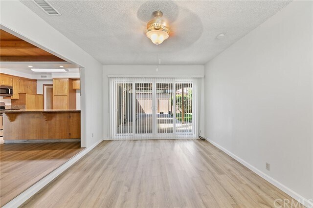 Building Photo - 200 Ladera Vista Dr