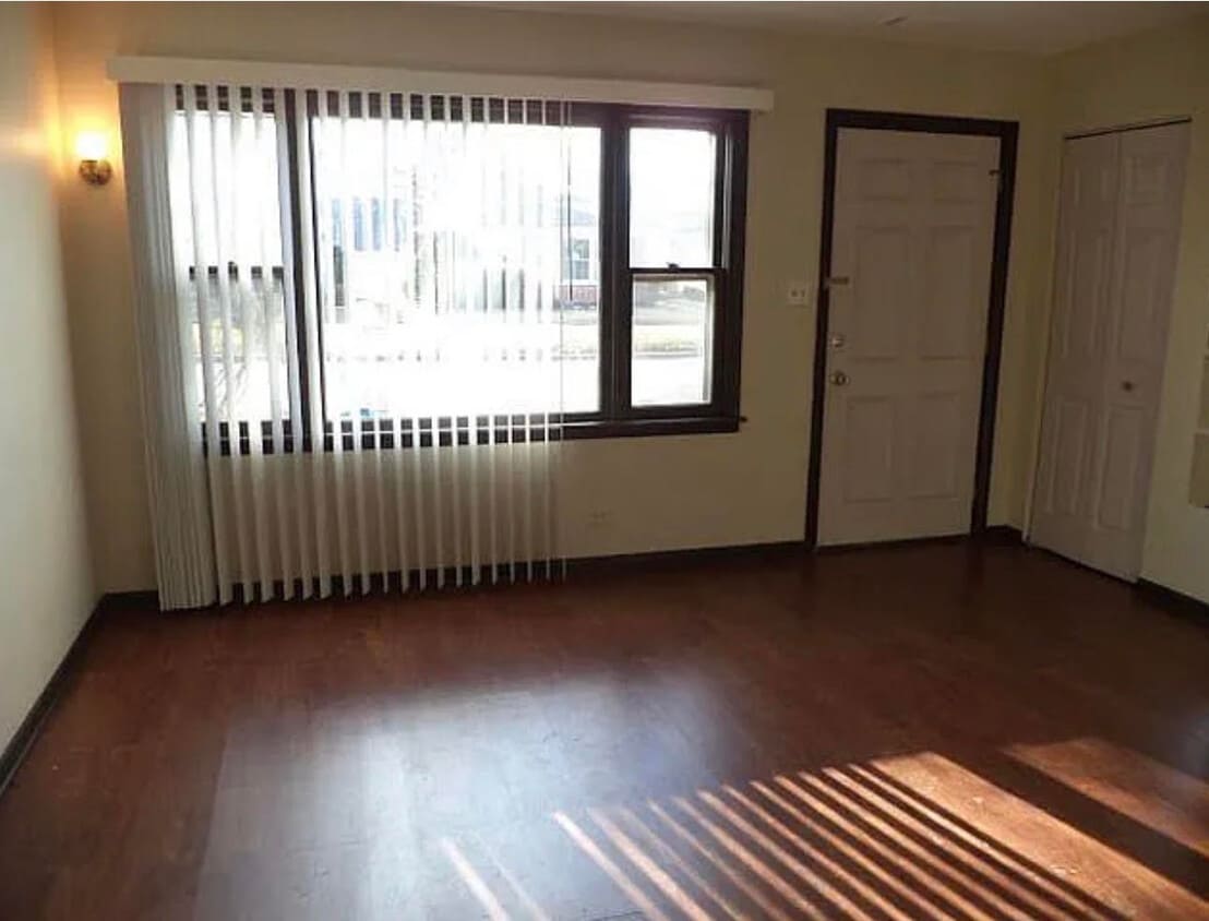 Primary Photo - 219 N Grace Ave