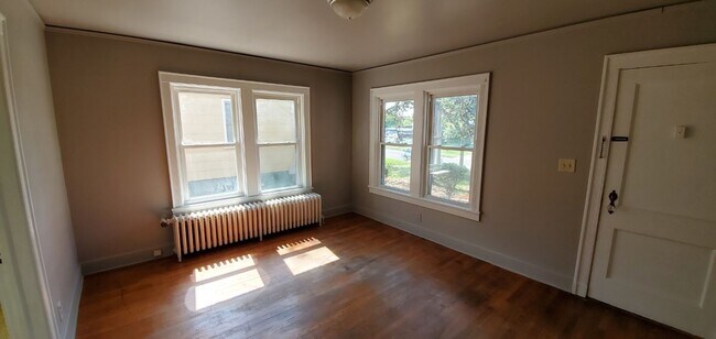 Foto del edificio - 2506 Spring Garden St