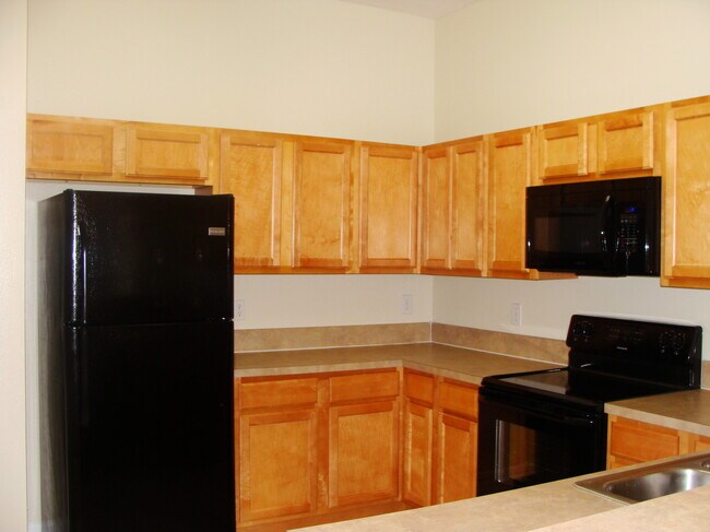 Building Photo - 6094 Maggies Cir