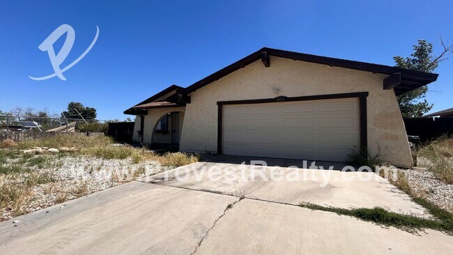 Building Photo - Freshly Rehabbed 3 Bed, 2 Bath Adelanto Home!