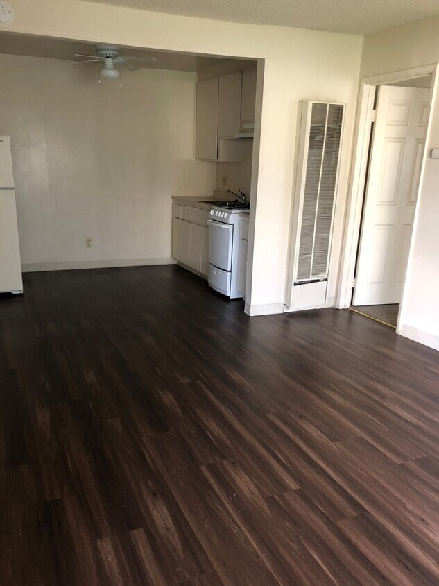 Foto principal - 1190 Dana Dr