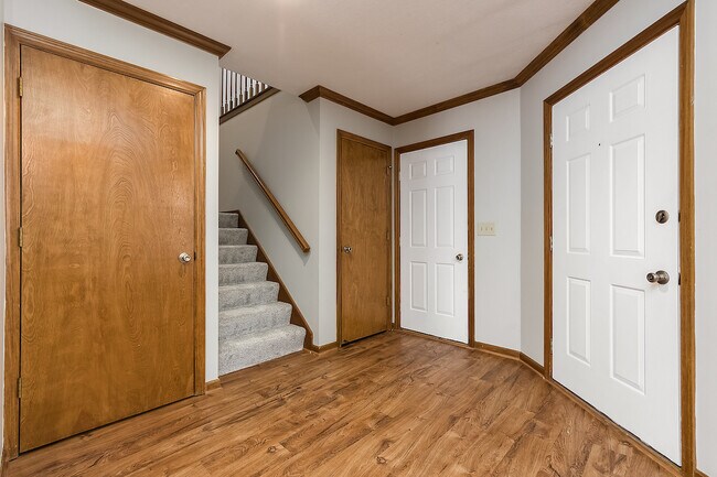 Building Photo - 8321 Talia Ct