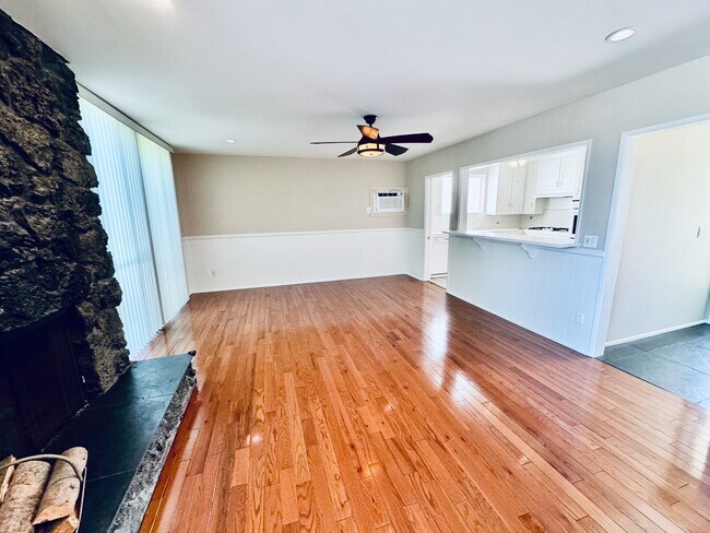 Foto del edificio - 2714 W Clark Ave