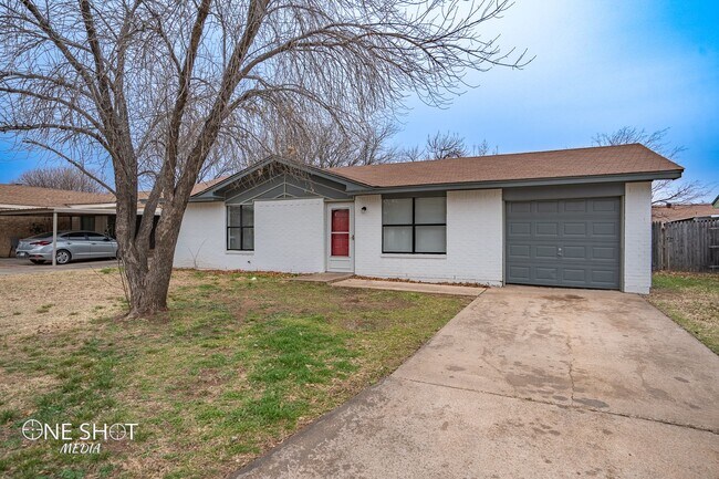Foto del edificio - 1718 N Mockingbird Ln