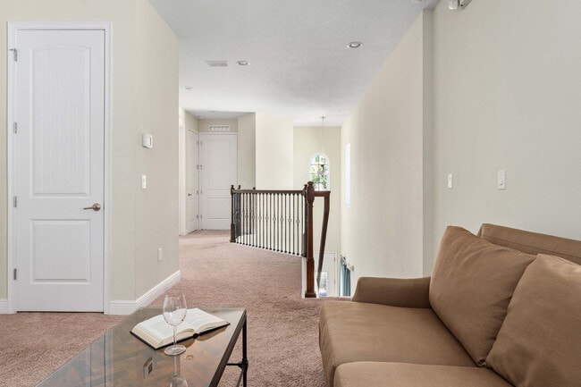 Building Photo - 909 Desert Mountain Ct