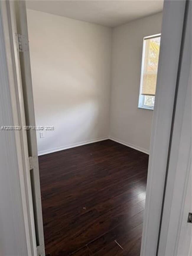 Photo - 906 SW 143rd Ave th 2005, Pembroke Pines, FL 33027 Apartment