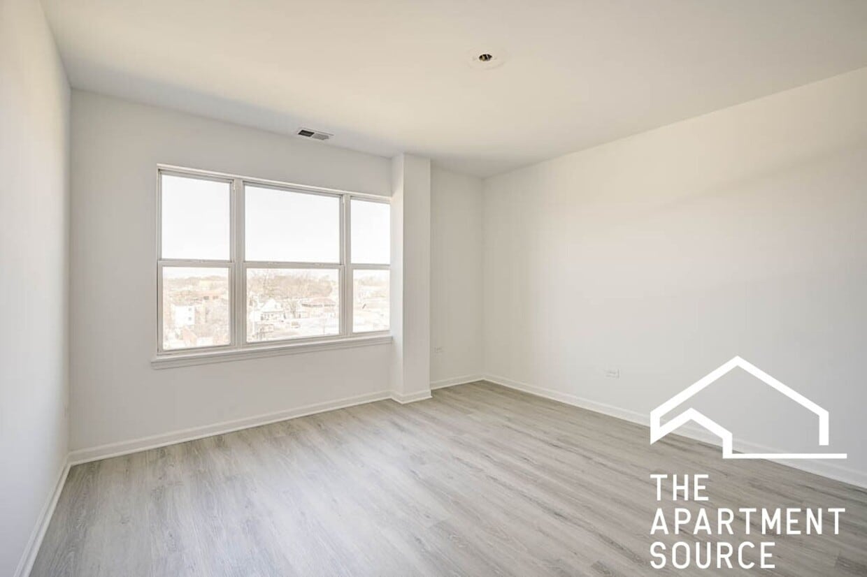 Foto principal - 1540 W Glenlake Ave