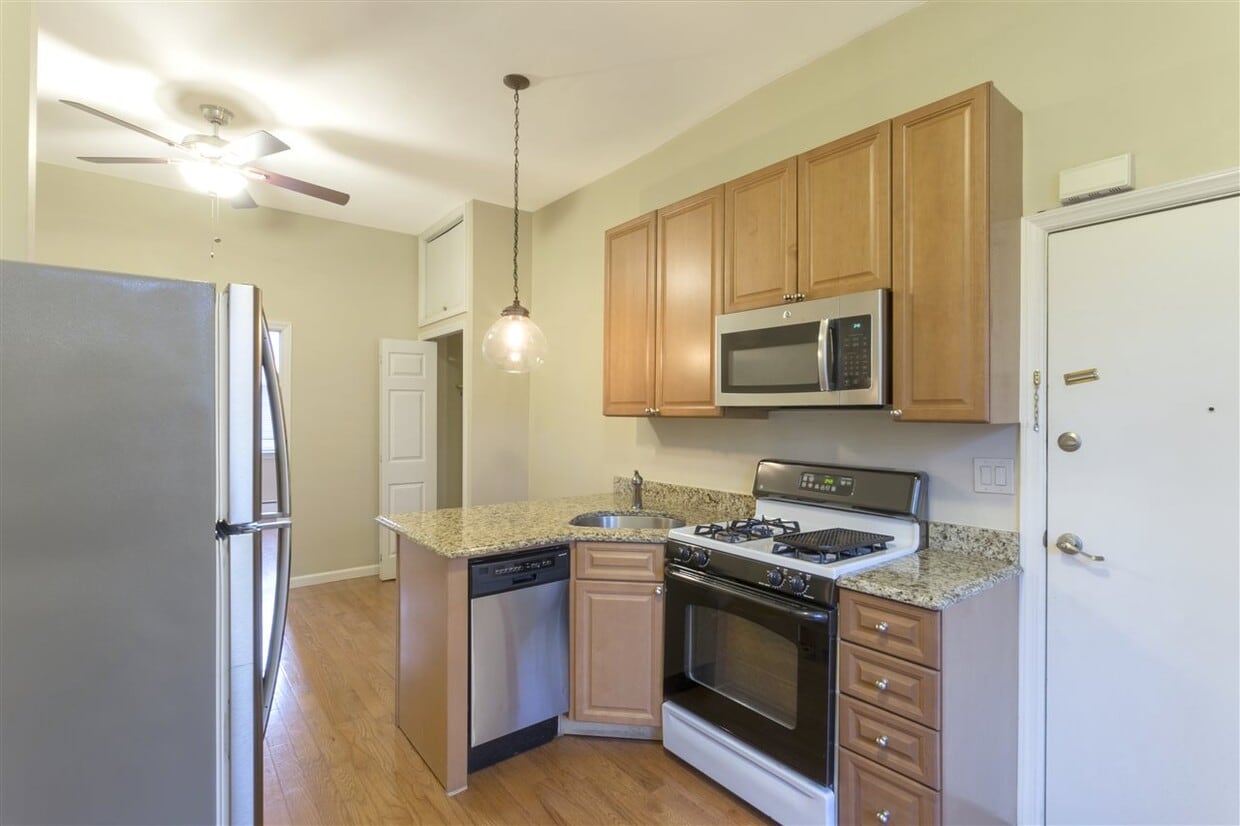 Primary Photo - 288 4th St