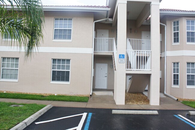 Building Photo - 8331 Bernwood Cove Loop #1405