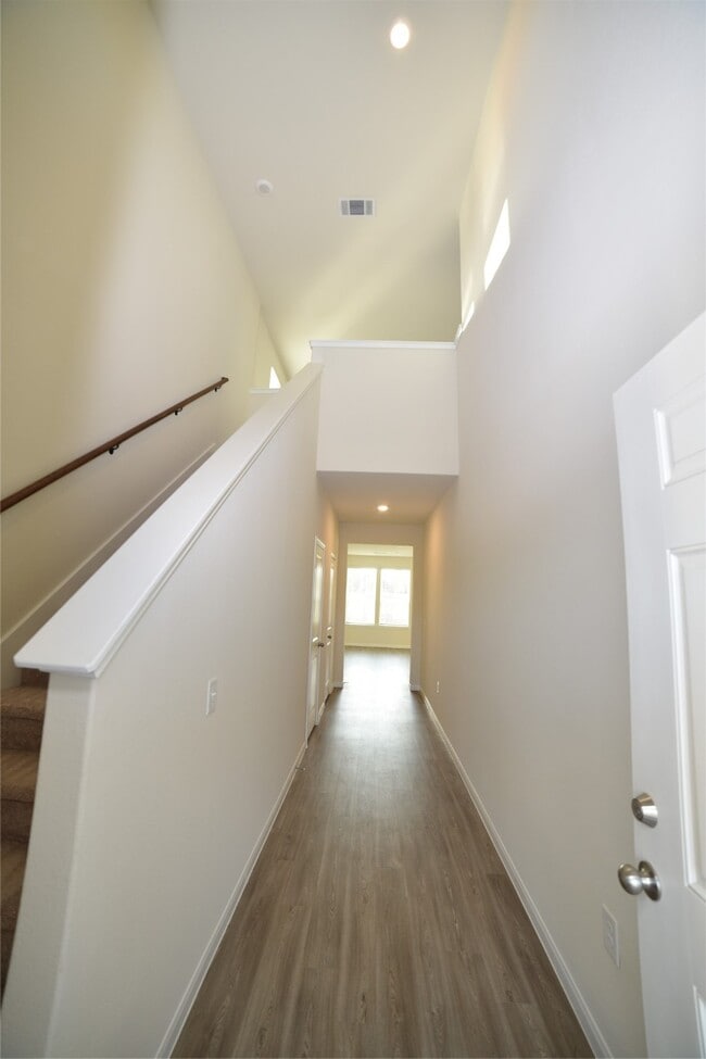 Building Photo - 16322 Dutton Clover Dr