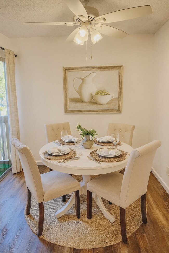 Foto del edificio - 6416 Friars Rd