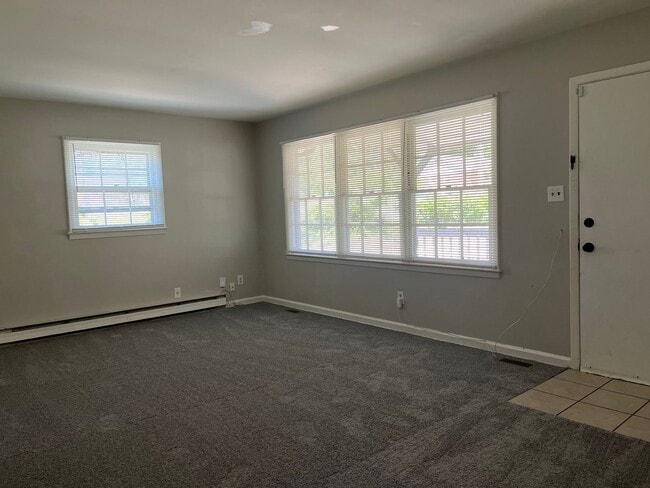 Building Photo - Beautiful Ranch Home In Raleigh, Available...