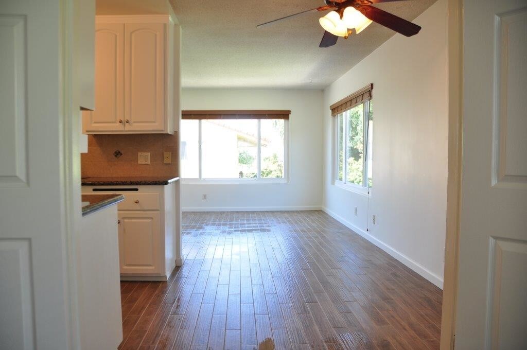 Primary Photo - 2651 E Wall St