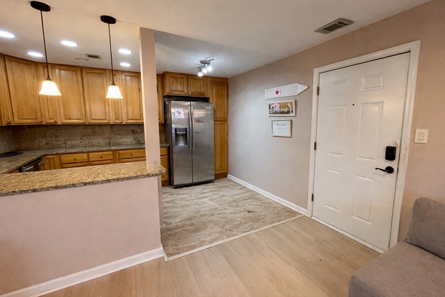 Building Photo - 6455 Green Field Rd