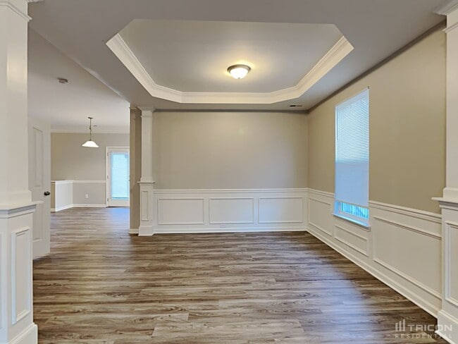 Building Photo - 7909 Bushy Creek Dr